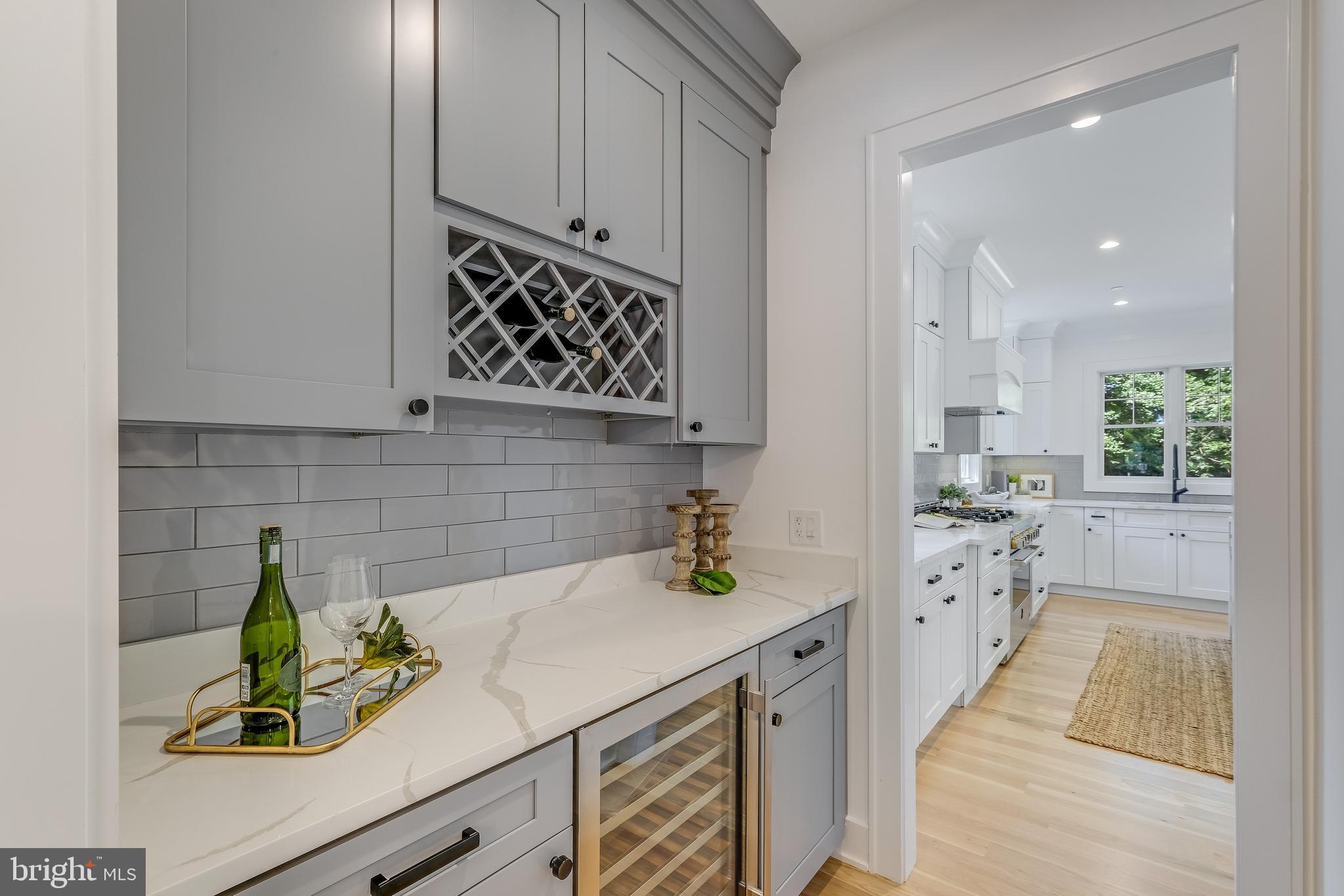 9202 Ewing Drive Bethesda, MD 20817 - Photo 12 of 59