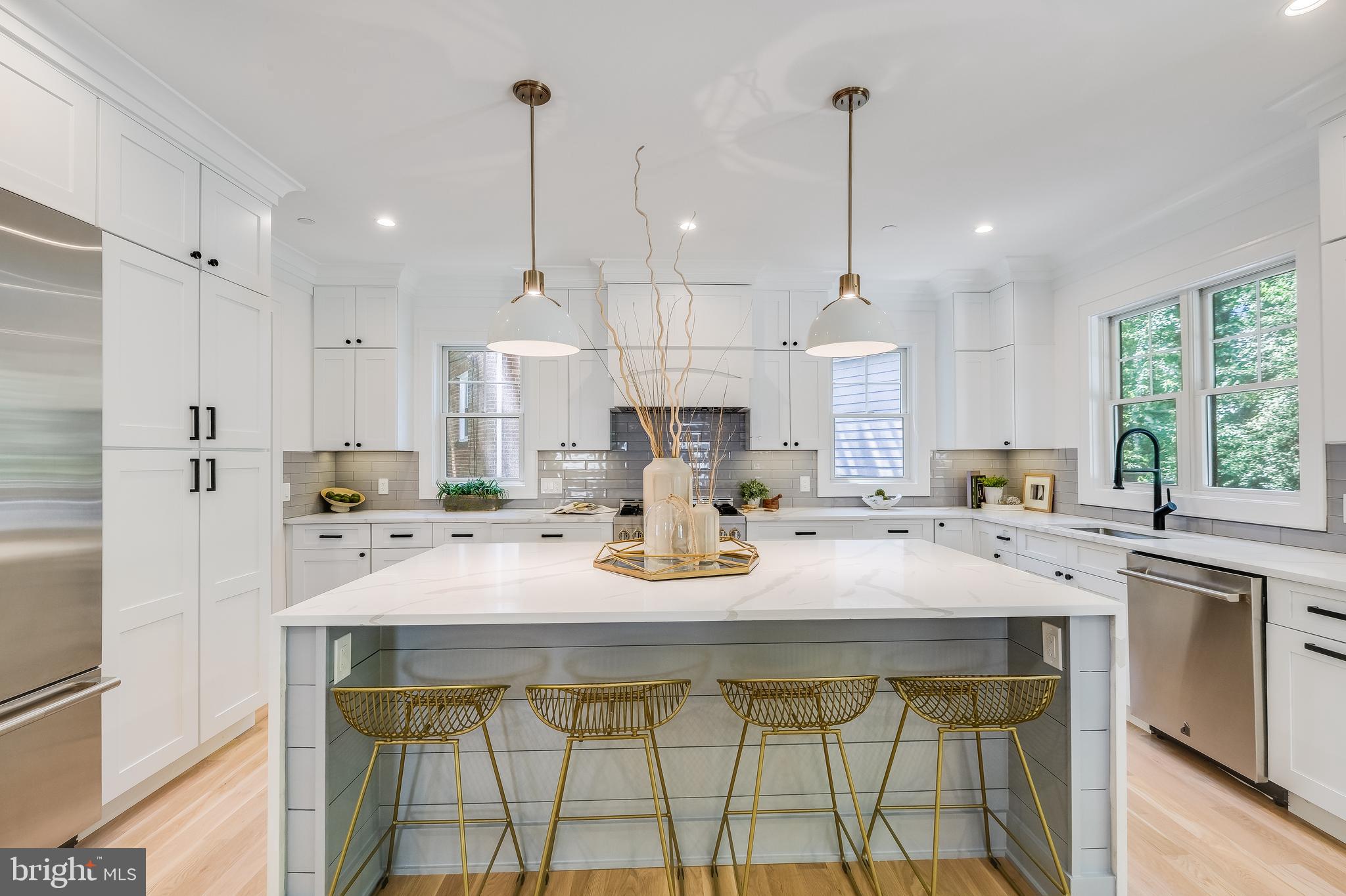 9202 Ewing Drive Bethesda, MD 20817 - Photo 10 of 59