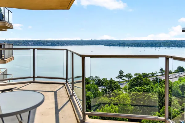$680,000 | 18-05 215th Street, Unit 16H | Bay Terrace
