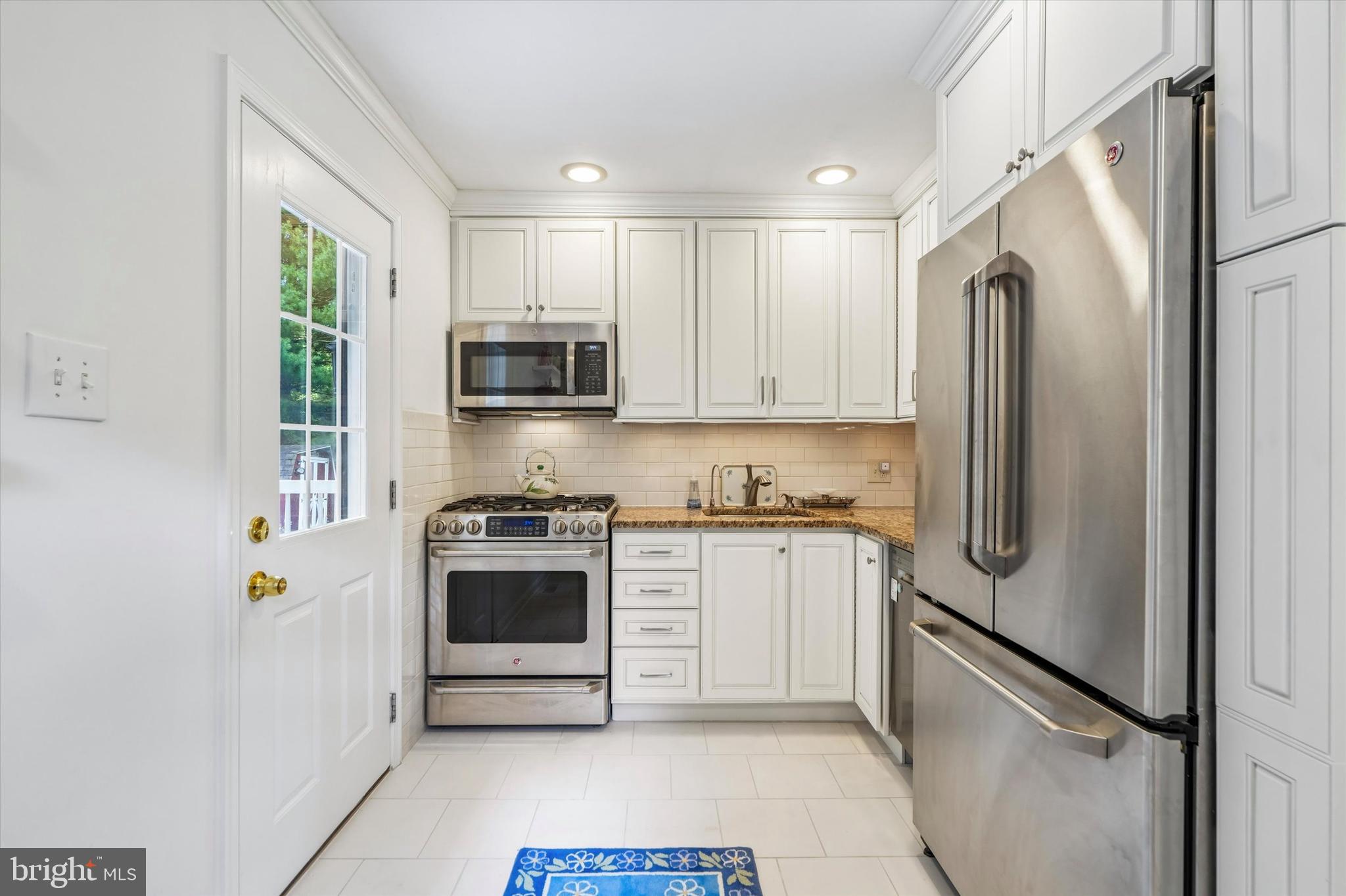 68 Fahnestock Road Malvern, PA 19355 - Photo 10 of 34