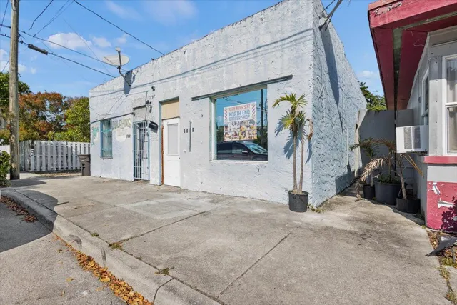 $700,000 | 1504 North Sapodilla Avenue, West Palm Beach, FL 33401