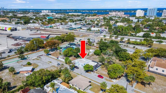 $700,000 | 1504 North Sapodilla Avenue, West Palm Beach, FL 33401