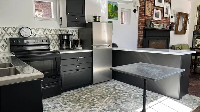 $998,000 | 620 Julia Street, New Orleans, LA 70130