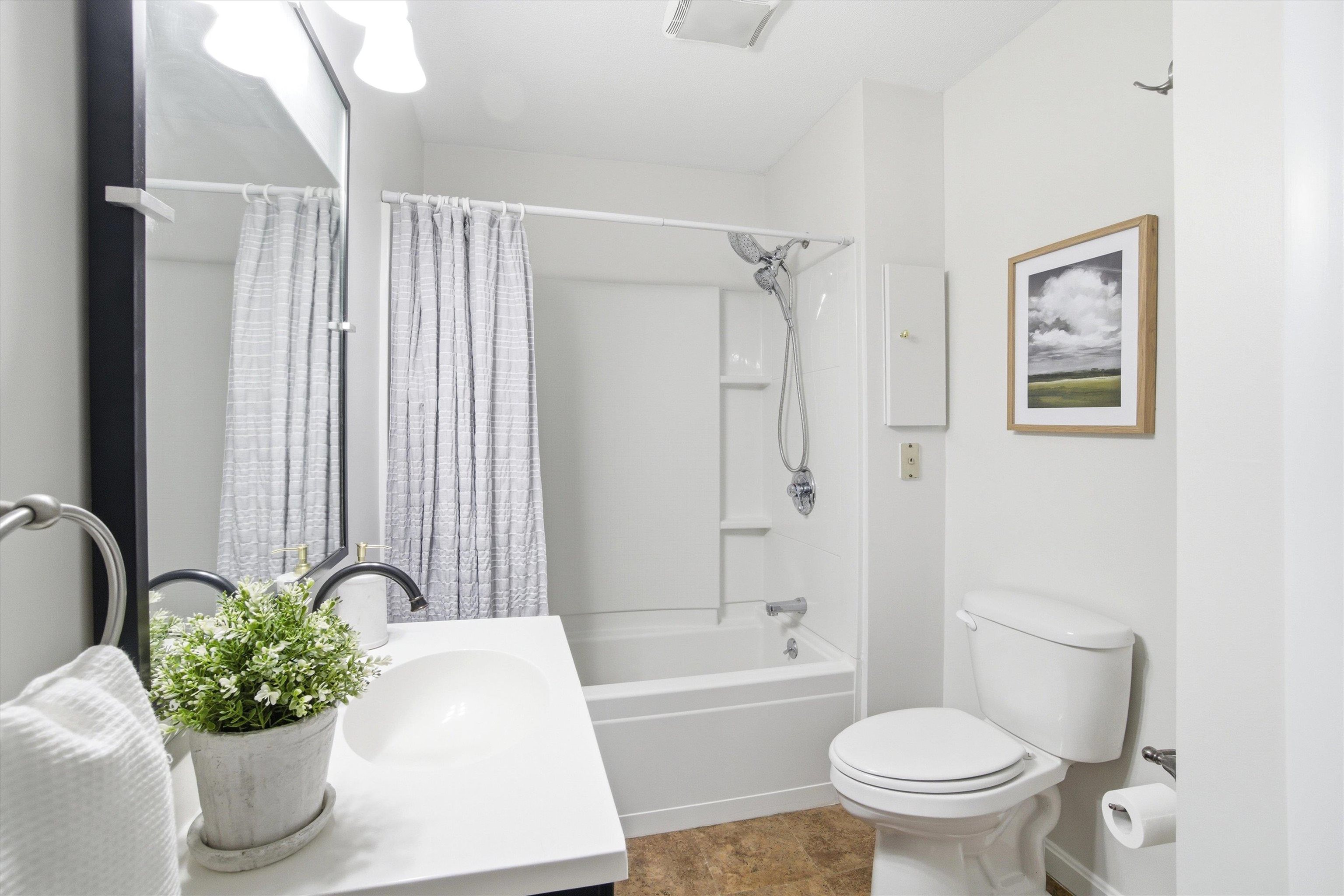 141 Bow Street Manchester, NH 03103 - Photo 18 of 44