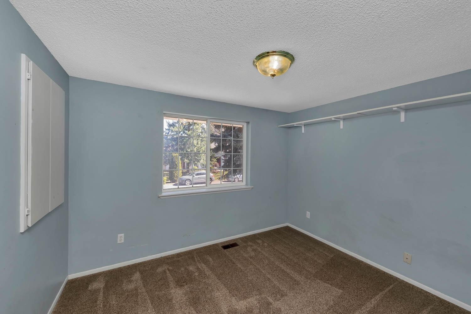 6216 South Cook Street Spokane, WA 99223 - Photo 17 of 37