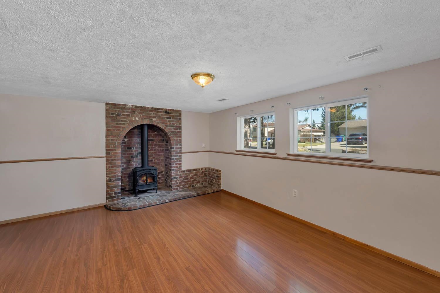 6216 South Cook Street Spokane, WA 99223 - Photo 19 of 37