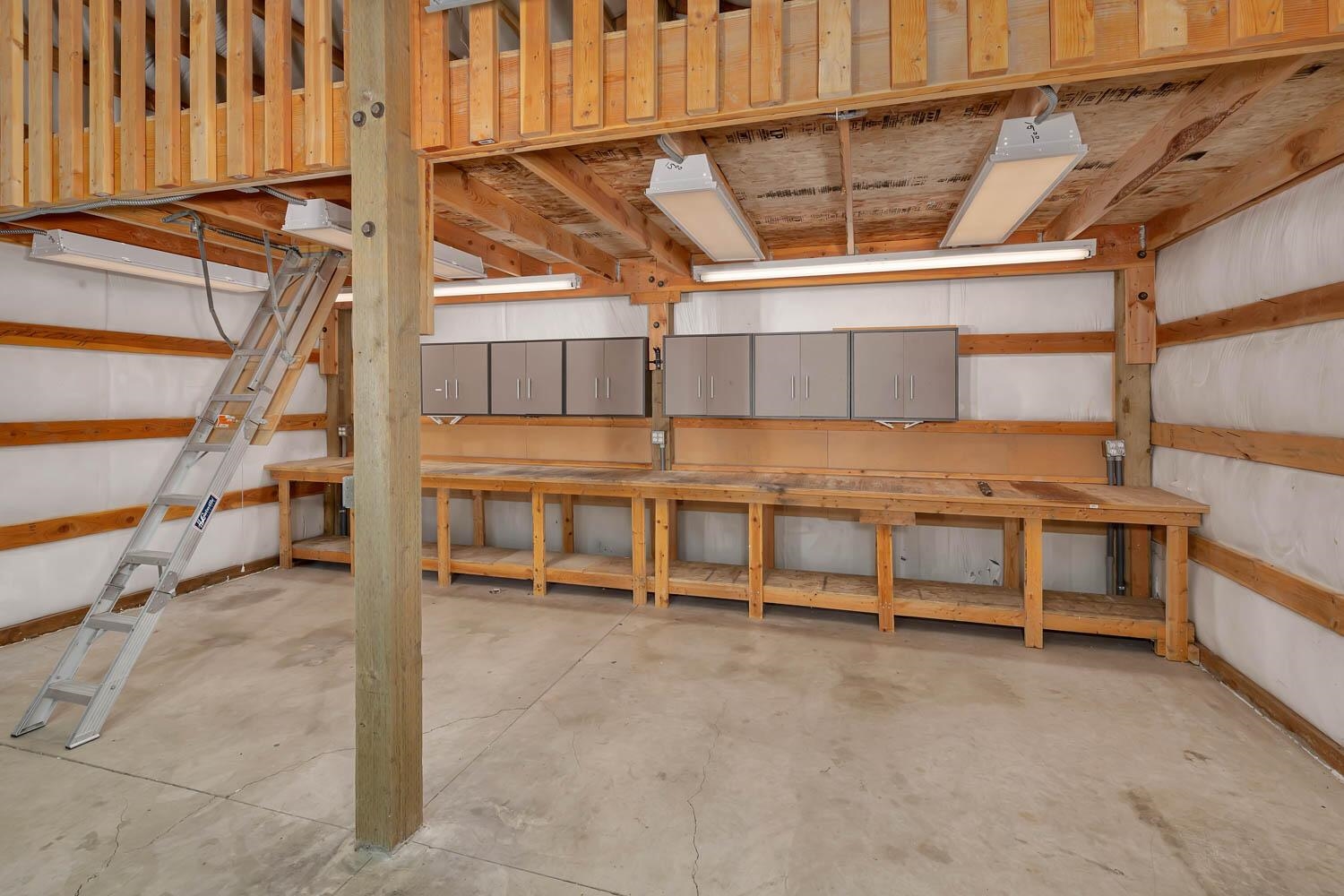 6216 South Cook Street Spokane, WA 99223 - Photo 6 of 37