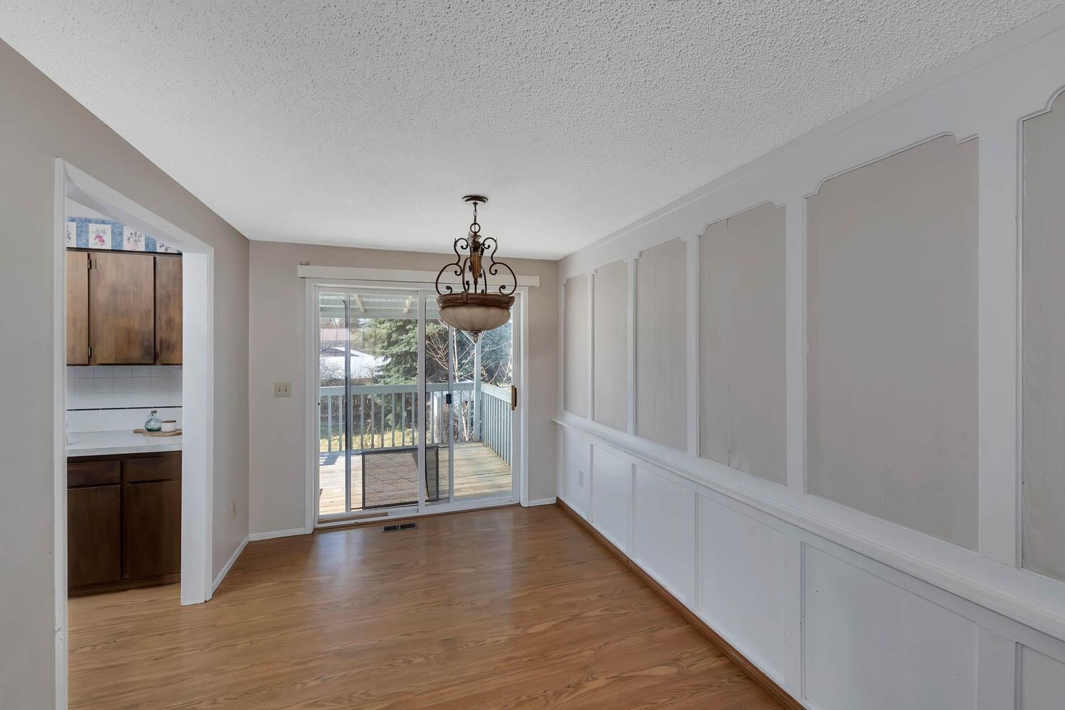 6216 South Cook Street Spokane, WA 99223 - Photo 10 of 37