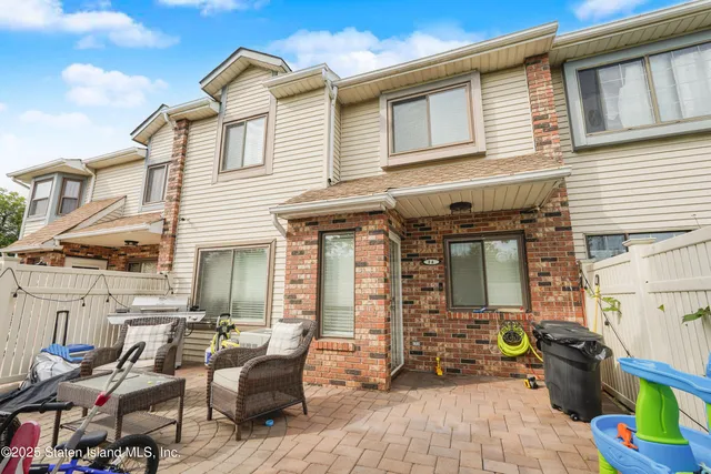 $570,888 | 8 Mc Divitt Avenue, Unit A | New Springville