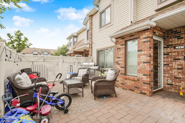 $570,888 | 8 Mc Divitt Avenue, Unit A | New Springville