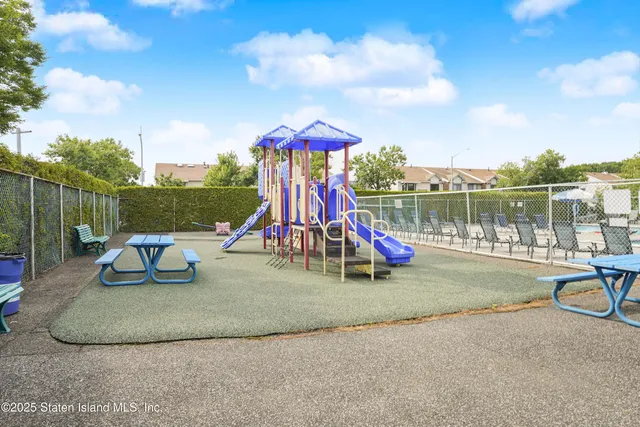 $570,888 | 8 Mc Divitt Avenue, Unit A | New Springville