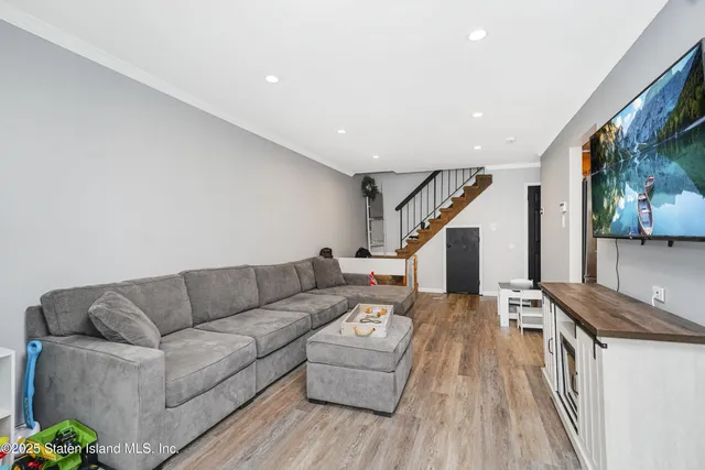 $570,888 | 8 Mc Divitt Avenue, Unit A | New Springville