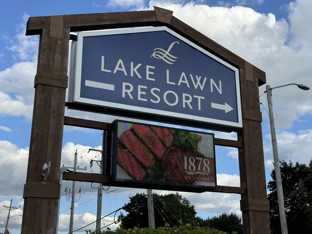 $46,900 | 2400 East Geneva, Unit 1815, Williams Bay, WI 53115