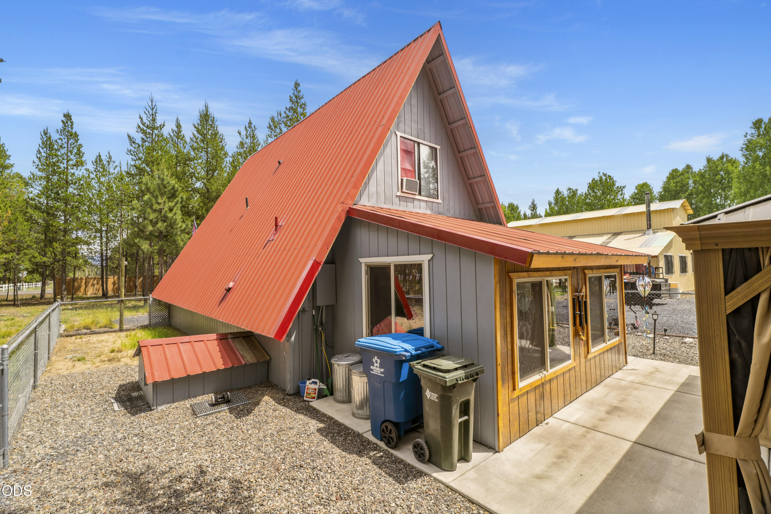 53619 Day Road La Pine, OR 97739 - Photo 3 of 25