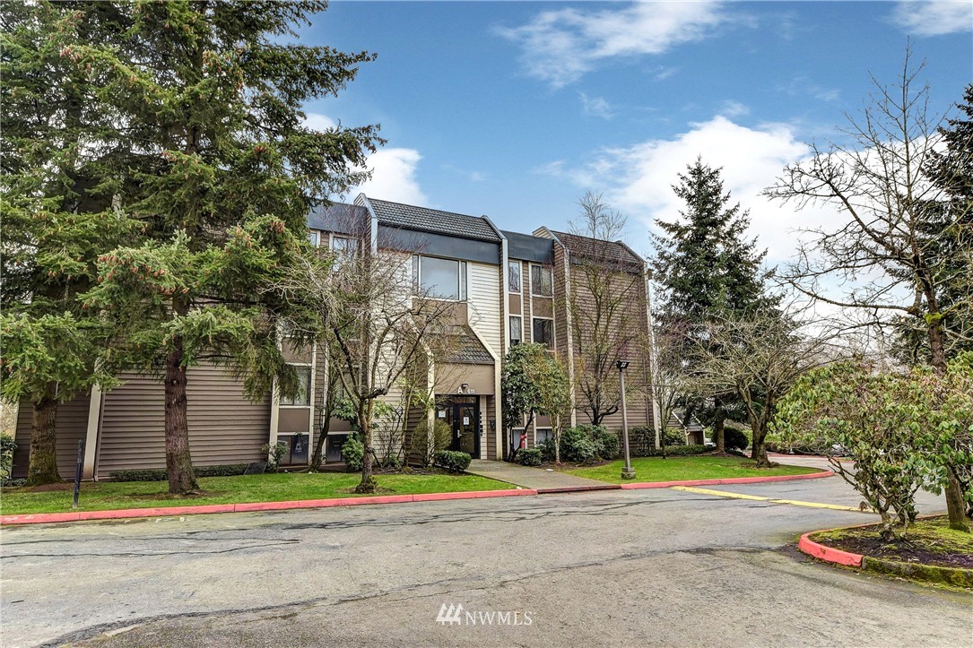611 Southwest 5th Court, Unit A101 Renton, WA 98057 - Photo 13 of 15