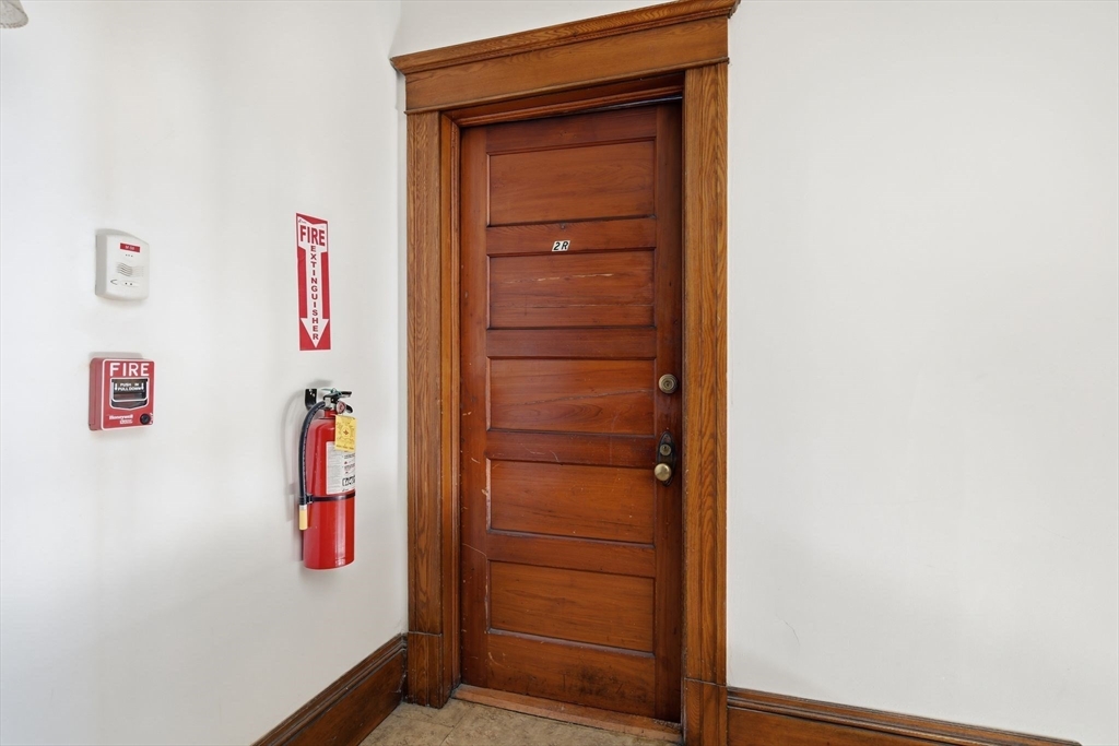 44 Bardwell Street, Unit 2R South Hadley, MA 01075 - Photo 3 of 15