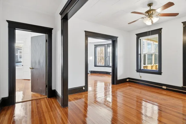 $2,100 | 44 Bardwell Street, Unit 2R, South Hadley, MA 01075