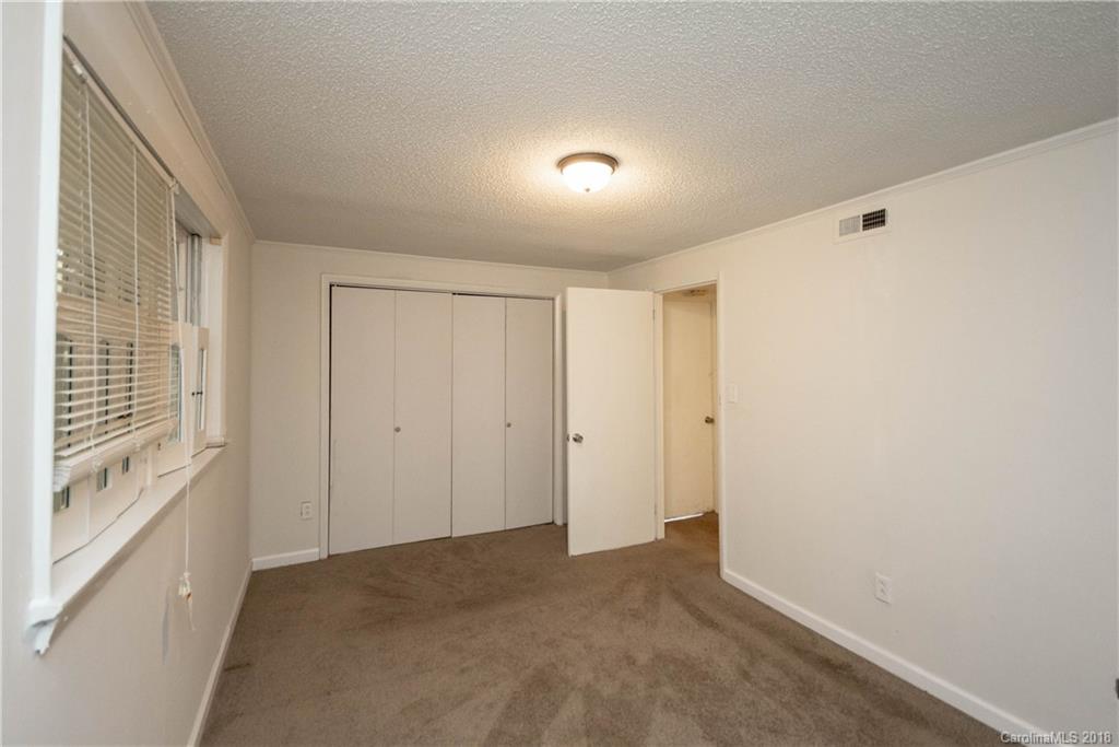 341 Sleepy Hollow Road Charlotte, NC 28217 - Photo 22 of 30