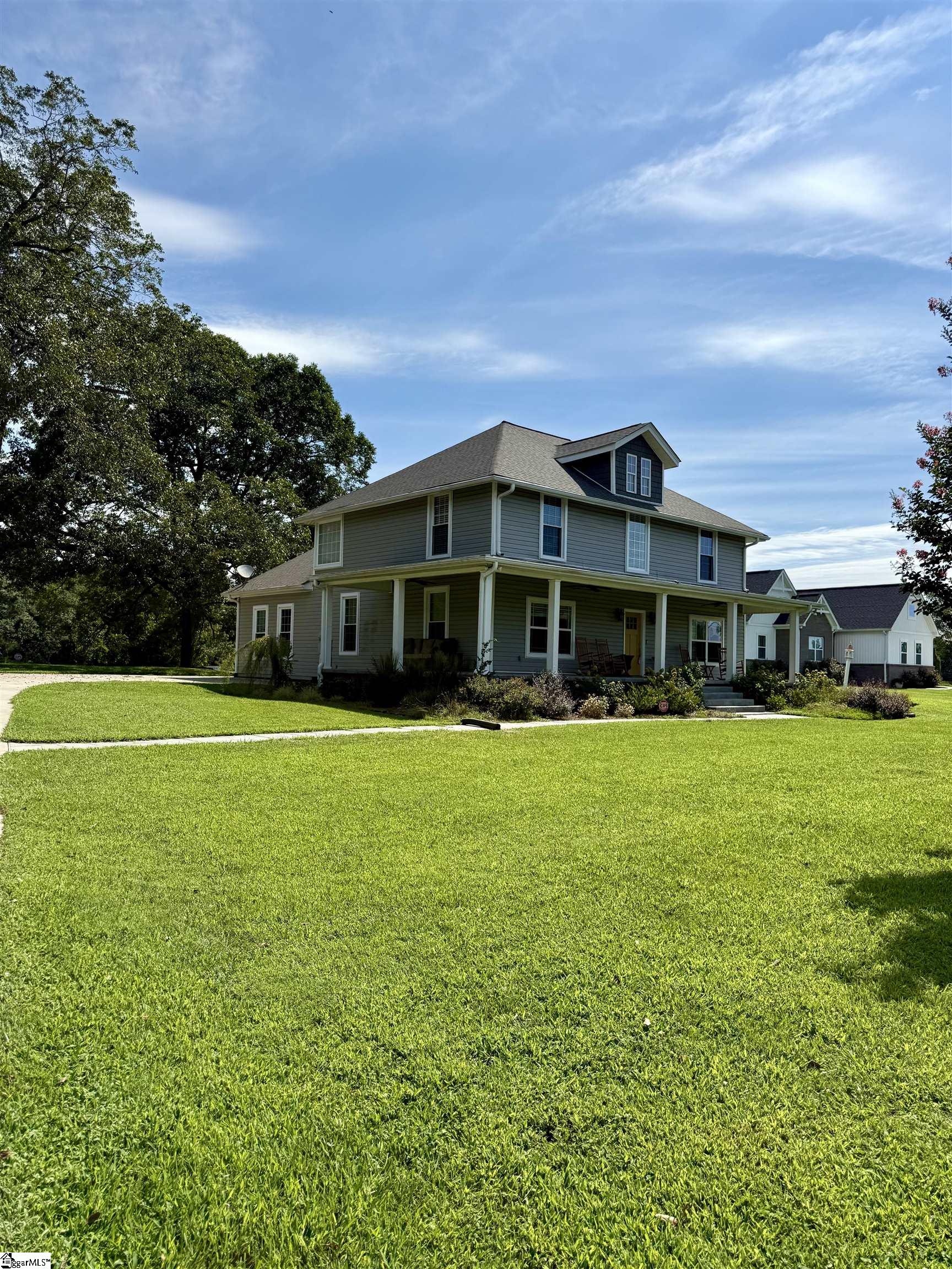 909 Anderson Ridge Road Greer, SC 29651 - Photo 3 of 27