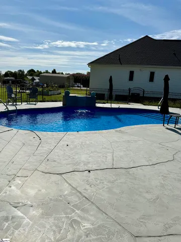 $3,199 | 909 Anderson Ridge Road, Greer, SC 29651