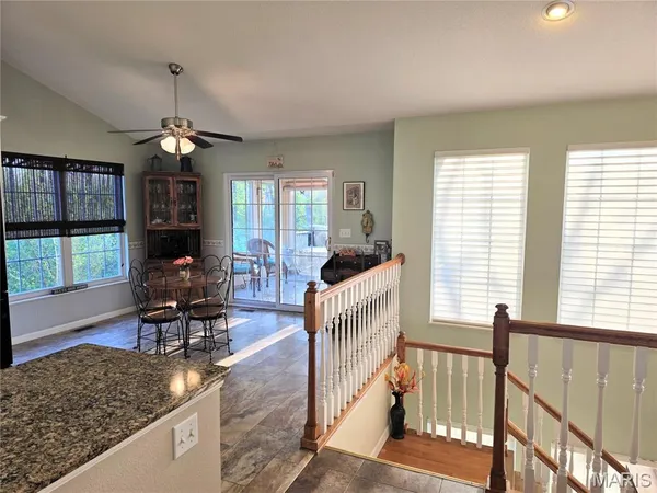 $350,000 | 2733 Fieldstone Drive, Maryville, IL 62062