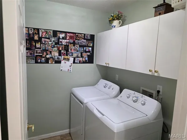 $350,000 | 2733 Fieldstone Drive, Maryville, IL 62062