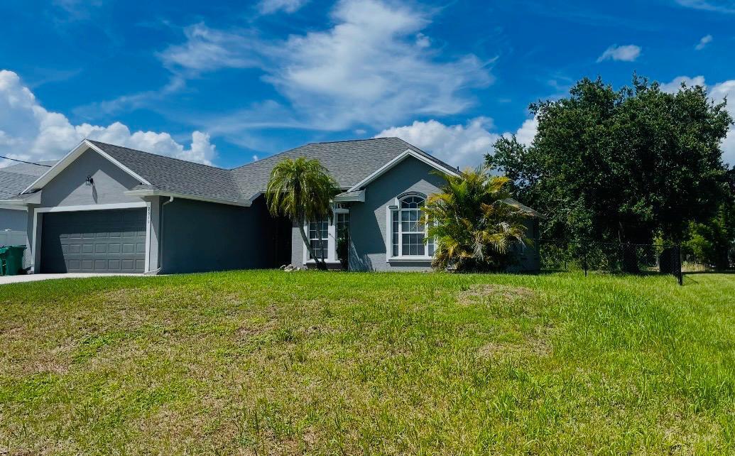 2619 Southwest Fair Isle Road Port St. Lucie, FL 34987 - Photo 2 of 37 f3a06d4a-534a-4fd8-be51-81da50dcc522