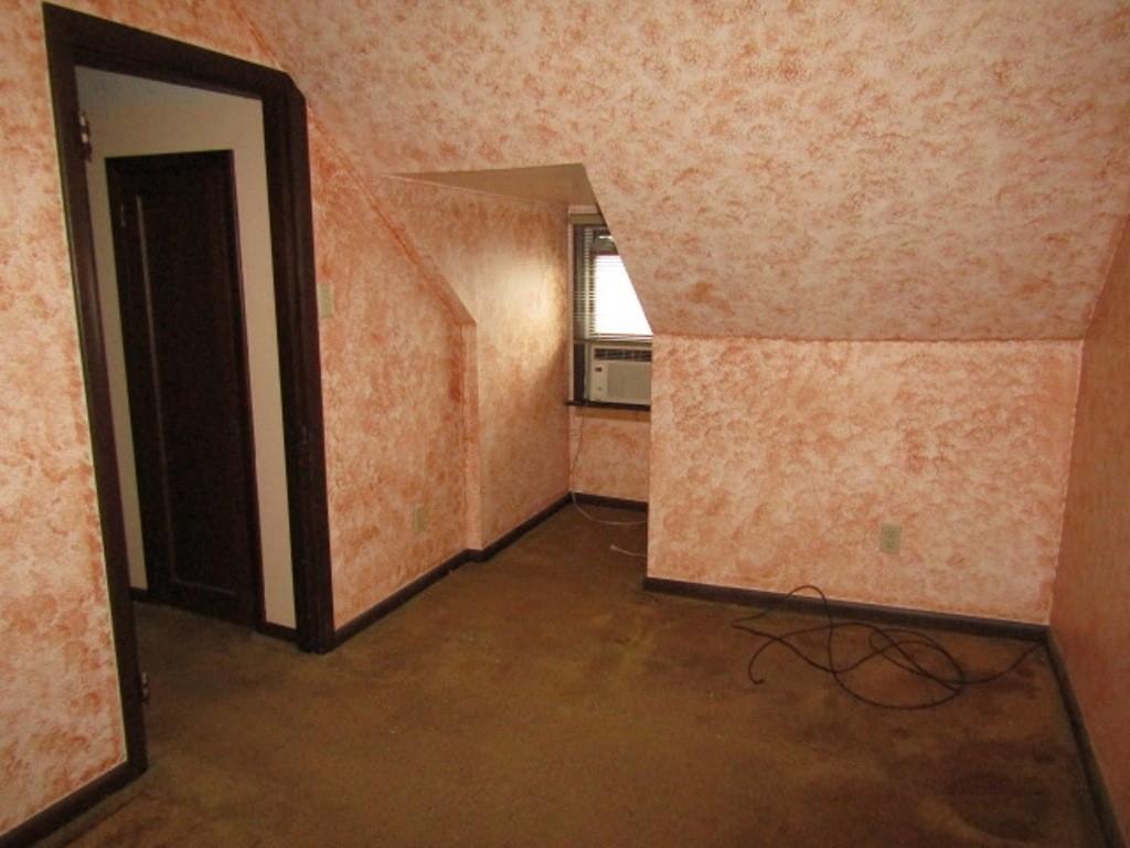 810 Venetia Road Venetia, PA 15367 - Photo 28 of 31 Gallery Image 28