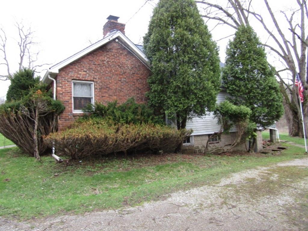 810 Venetia Road Venetia, PA 15367 - Photo 4 of 31 Gallery Image 4