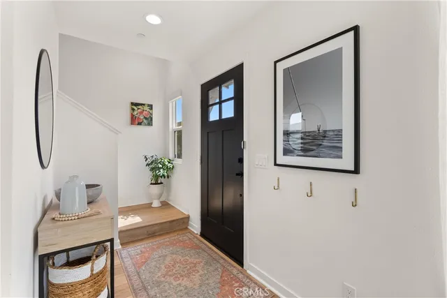 $1,249,888 | 519 Caleigh Lane, Costa Mesa, CA 92627