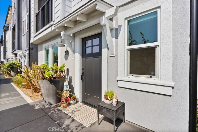 $1,249,888 | 519 Caleigh Lane, Costa Mesa, CA 92627