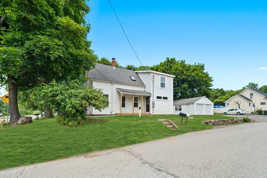 32 Quinebaug Road Dudley, MA 01571 - Photo 5 of 21 Gallery Image 5