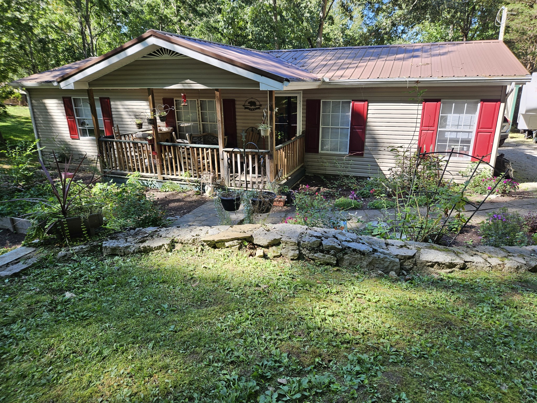 212 Carter Ridge Road Westmoreland, TN 37186 - Photo 1 of 16 Gallery Image 1