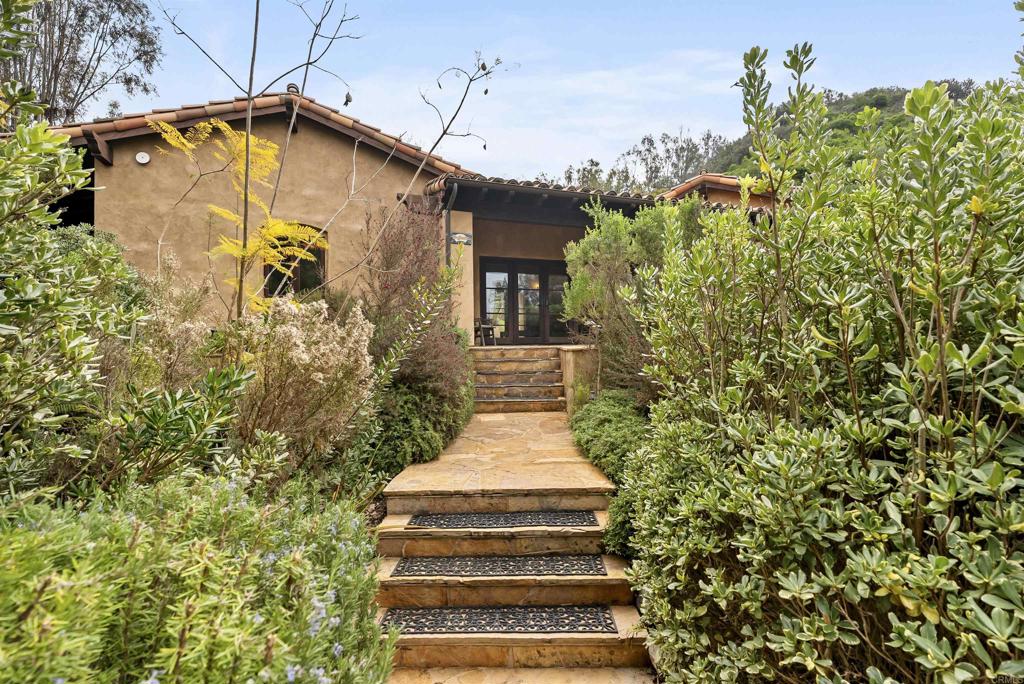 4631 La Orilla Rancho Santa Fe, CA 92067 - Photo 26 of 35