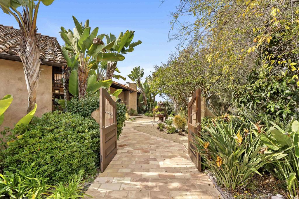 4631 La Orilla Rancho Santa Fe, CA 92067 - Photo 31 of 35