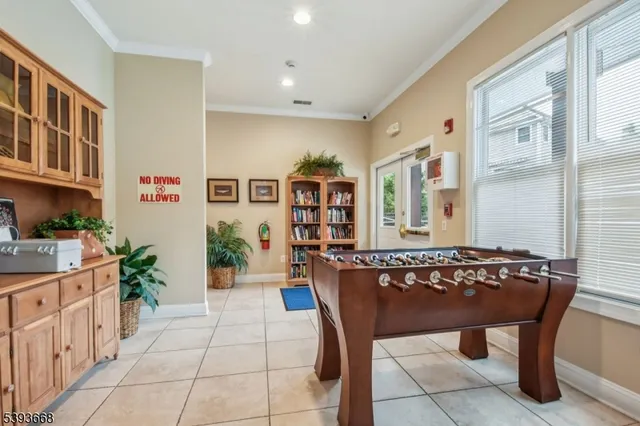 a view of a livingroom with furniture