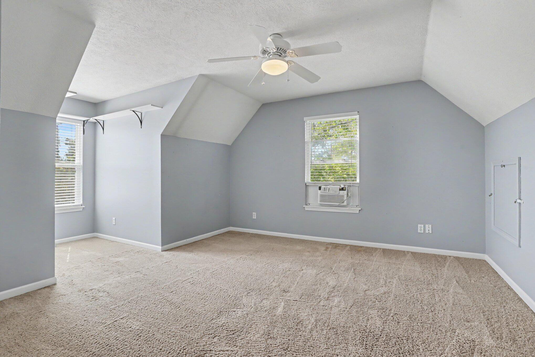 6006 Wise Road Lansing, MI 48911 - Photo 14 of 20 014_file_8745