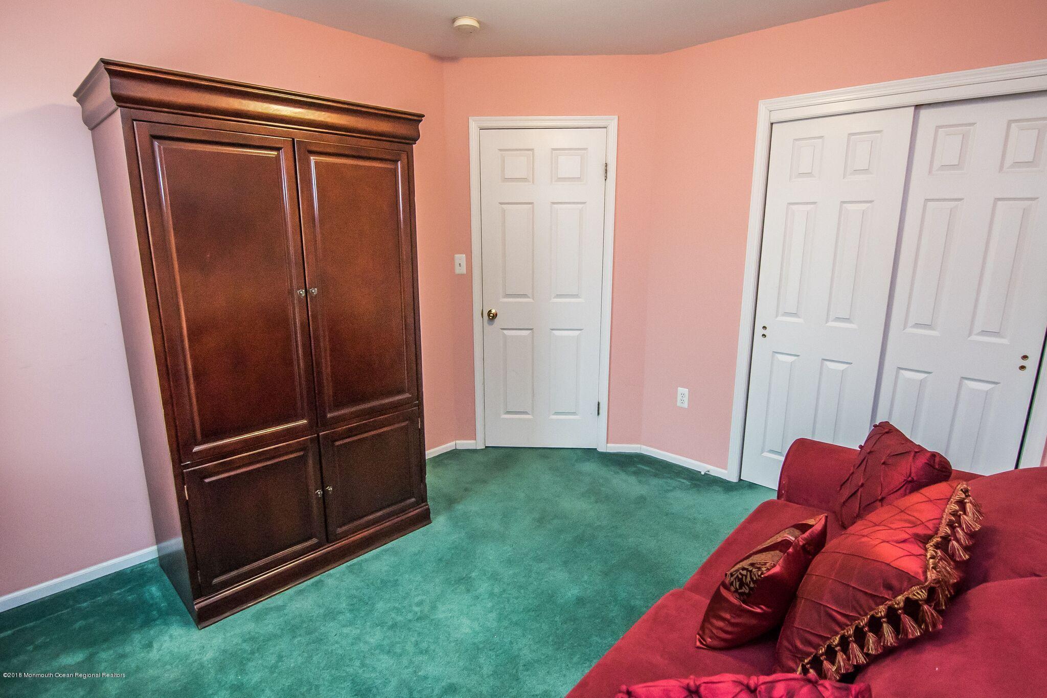 46 Bedle Road Hazlet, NJ 07730 - Photo 18 of 35 46 bedle rd 8