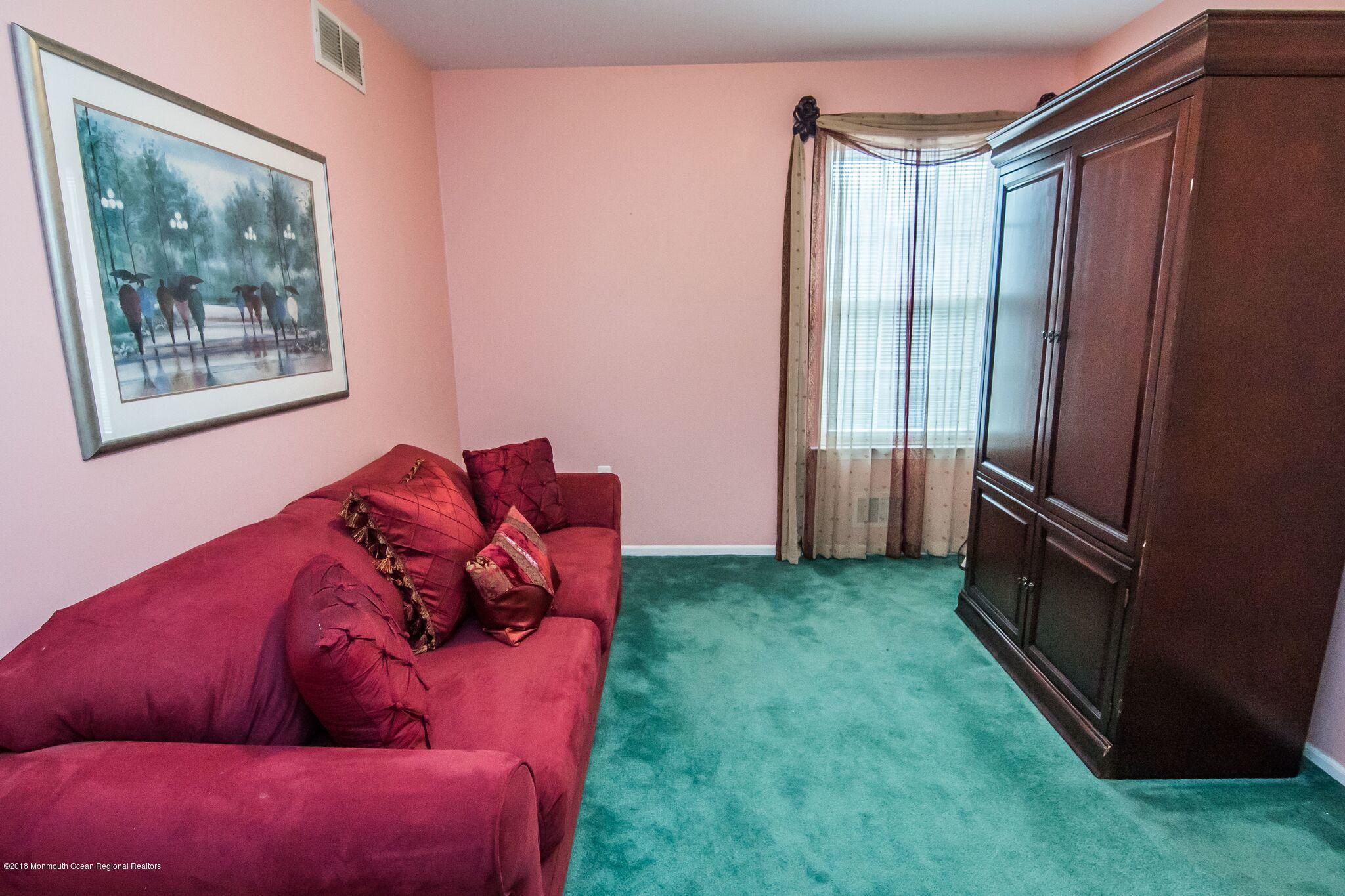 46 Bedle Road Hazlet, NJ 07730 - Photo 19 of 35 46 bedle rd 9