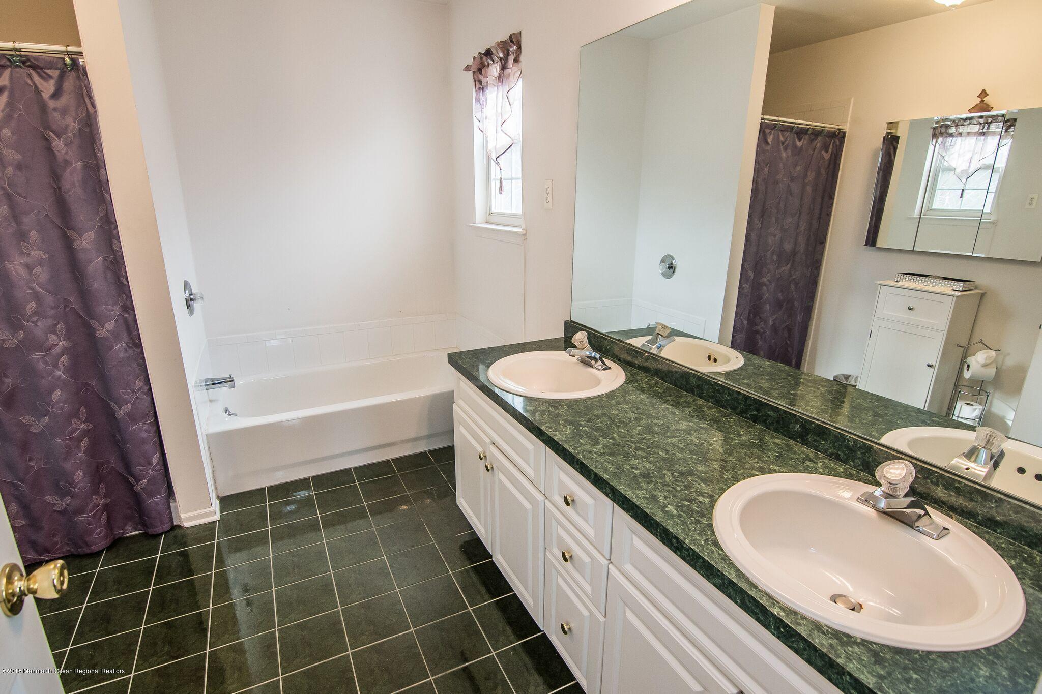 46 Bedle Road Hazlet, NJ 07730 - Photo 24 of 35 46 bedle rd 38