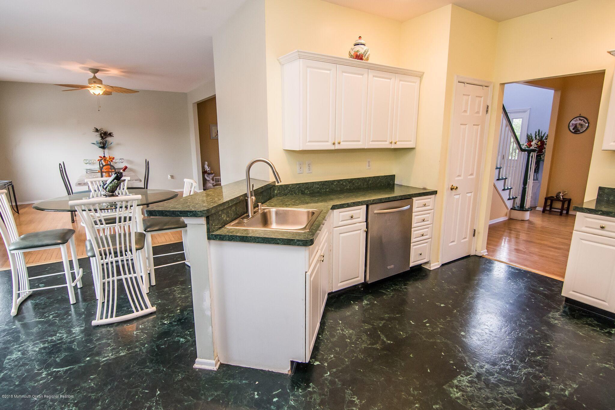46 Bedle Road Hazlet, NJ 07730 - Photo 8 of 35 46 bedle rd 12