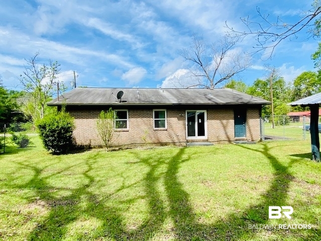 714 Auction Street Brewton, AL 36426 - Photo 2 of 7