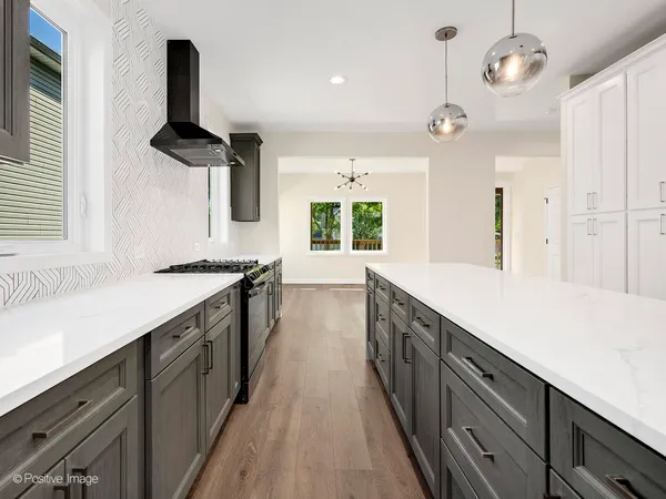 $5,500 | 4206 Forest Avenue, Downers Grove, IL 60515