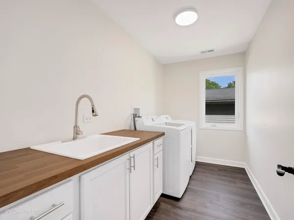 $5,500 | 4206 Forest Avenue, Downers Grove, IL 60515