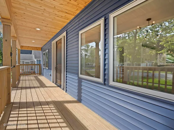 $5,500 | 4206 Forest Avenue, Downers Grove, IL 60515