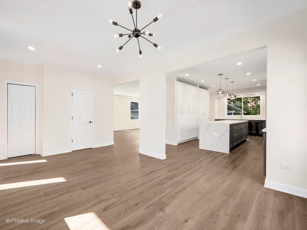 $5,500 | 4206 Forest Avenue, Downers Grove, IL 60515