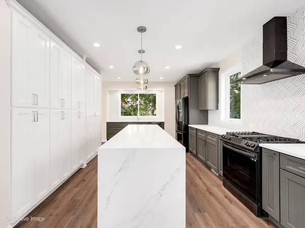 $5,500 | 4206 Forest Avenue, Downers Grove, IL 60515