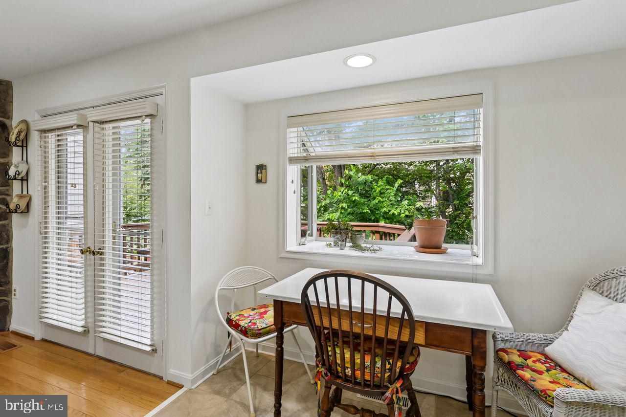 11333 Orchard Lane Reston, VA 20190 - Photo 11 of 41