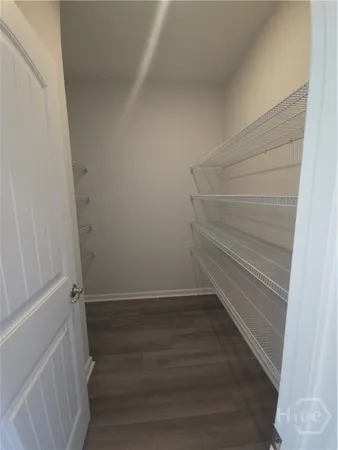 $2,500 | 101 Fenway Street, Savannah, GA 31407