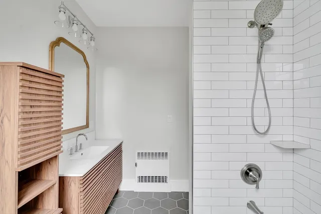 $4,500 | 1485 Beacon Street, Unit 2, Brookline, MA 02446